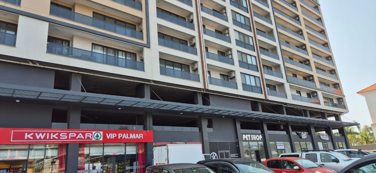 Rent an Apartment in Maputo – 4 Bedrooms with Sea View at Aura Residence, Rua do Palmar - Image 1